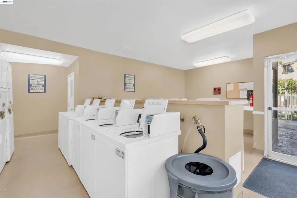 1087 Murrieta Blvd #339 Livermore, CA 94550