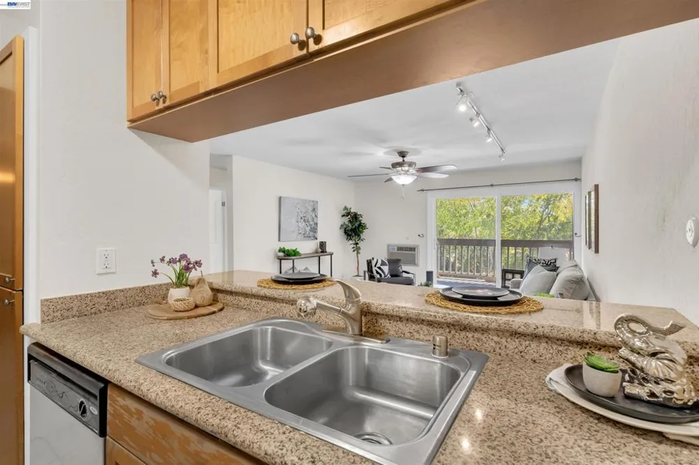 1087 Murrieta Blvd #339 Livermore, CA 94550