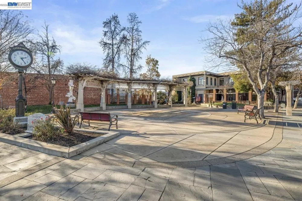1087 Murrieta Blvd #339 Livermore, CA 94550