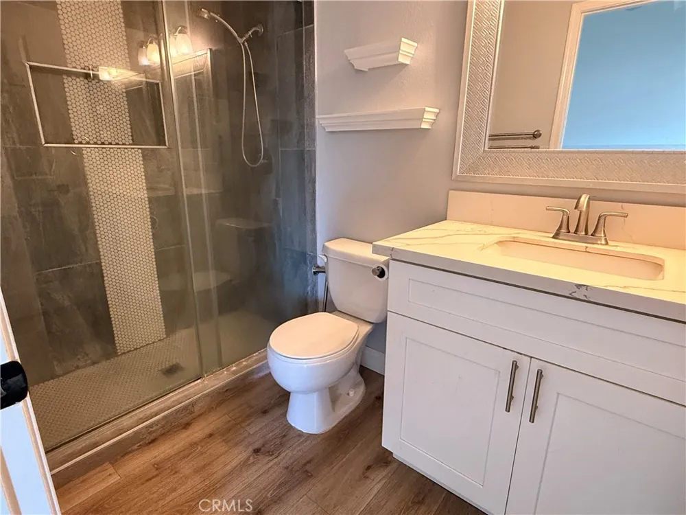 186 S Idaho Street La Habra, CA 90631