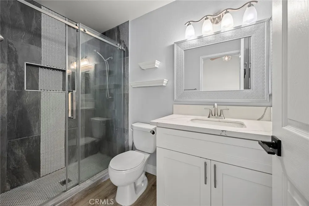 186 S Idaho Street La Habra, CA 90631