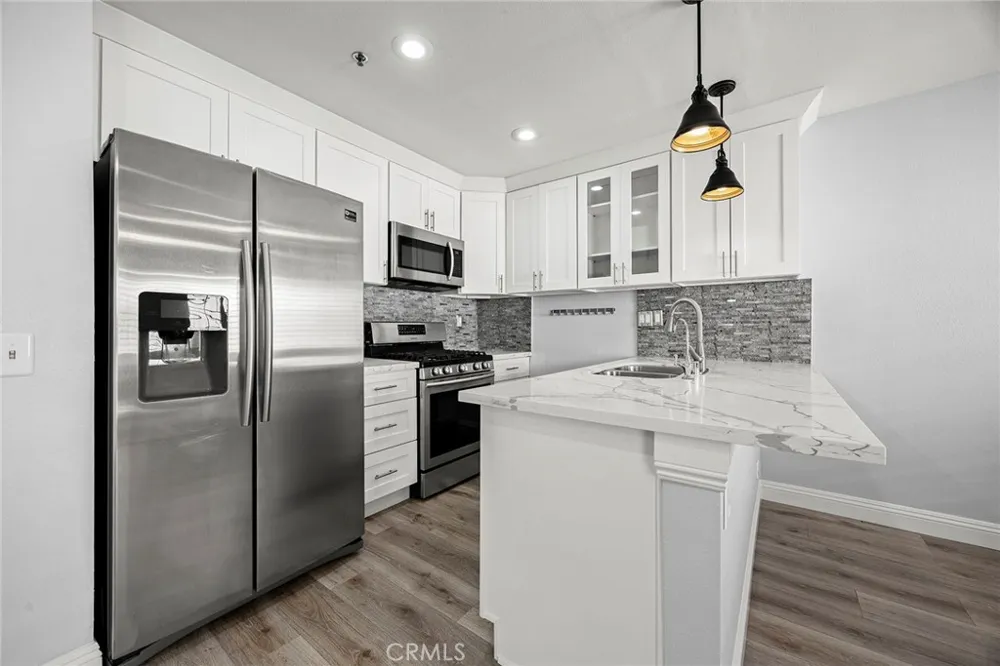 186 S Idaho Street La Habra, CA 90631