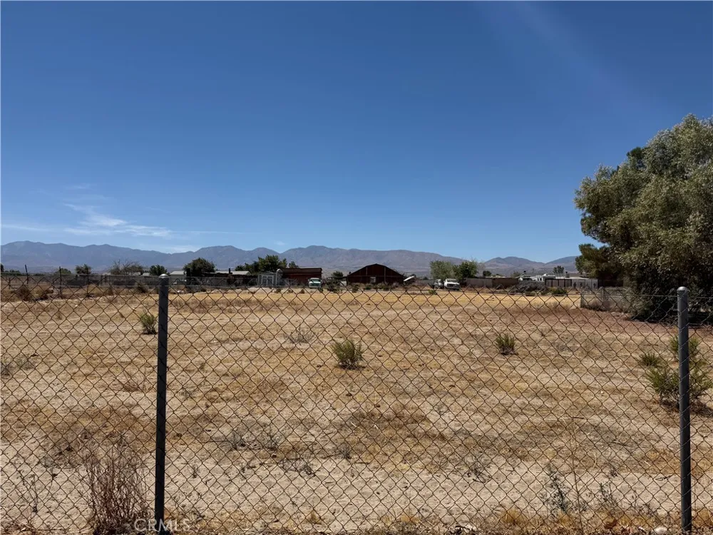 11540 E Avenue R2 Littlerock, CA 93543