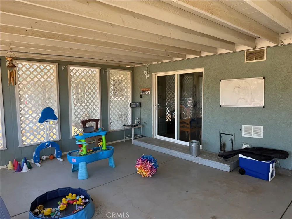 11540 E Avenue R2 Littlerock, CA 93543