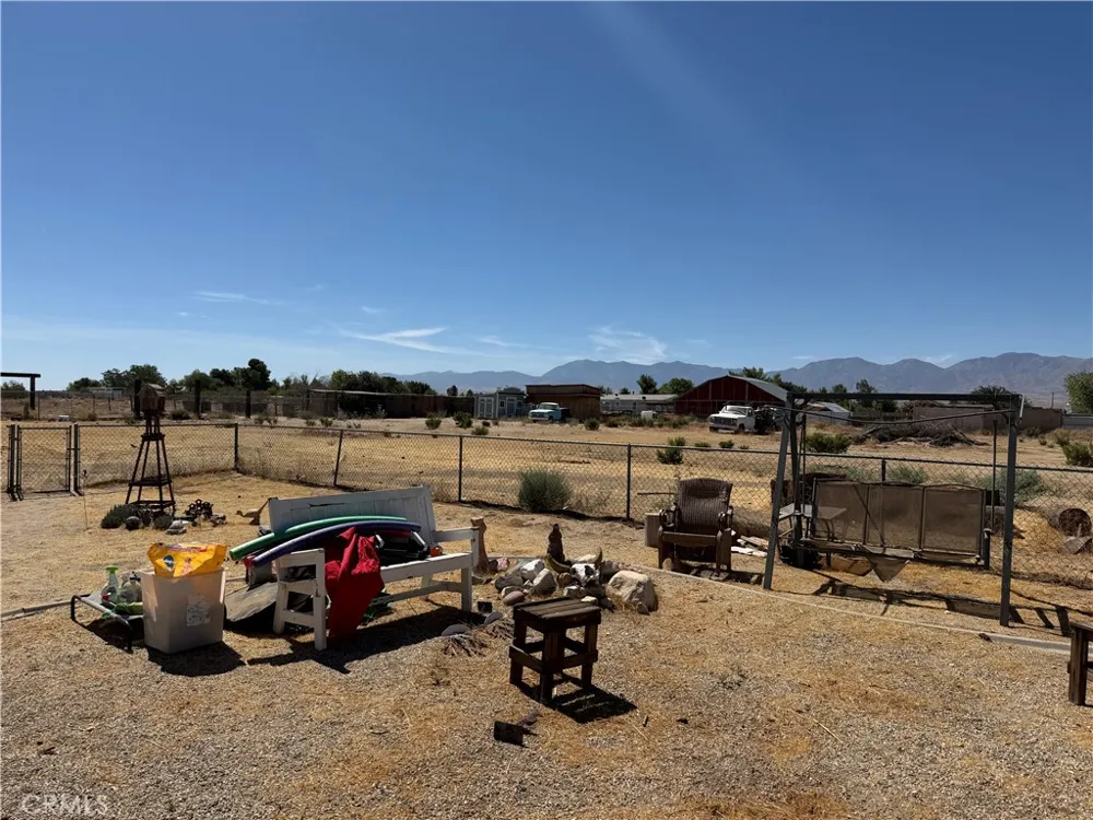11540 E Avenue R2 Littlerock, CA 93543
