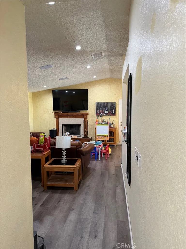 11540 E Avenue R2 Littlerock, CA 93543