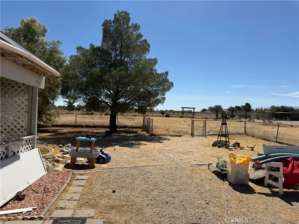 11540 E Avenue R2 Littlerock, CA 93543