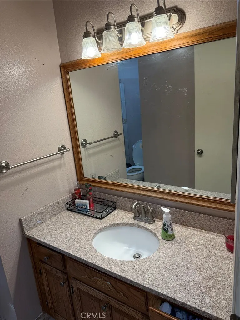 11540 E Avenue R2 Littlerock, CA 93543