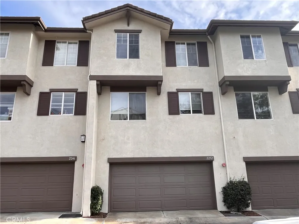 2252 Schlaepfer Fullerton, CA 92833