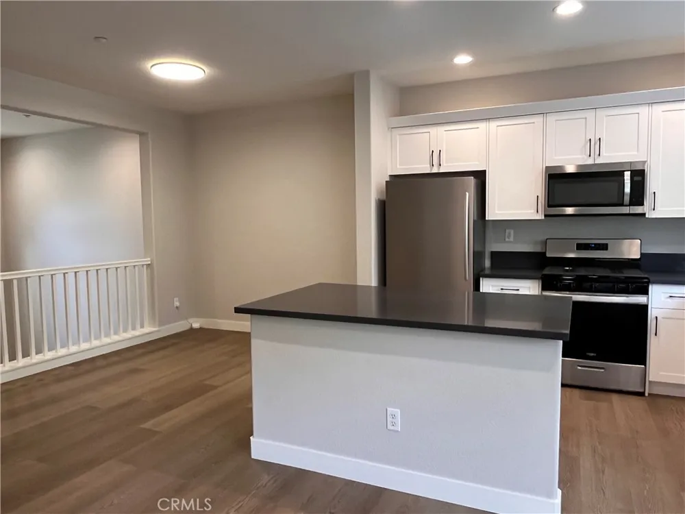 2252 Schlaepfer Fullerton, CA 92833
