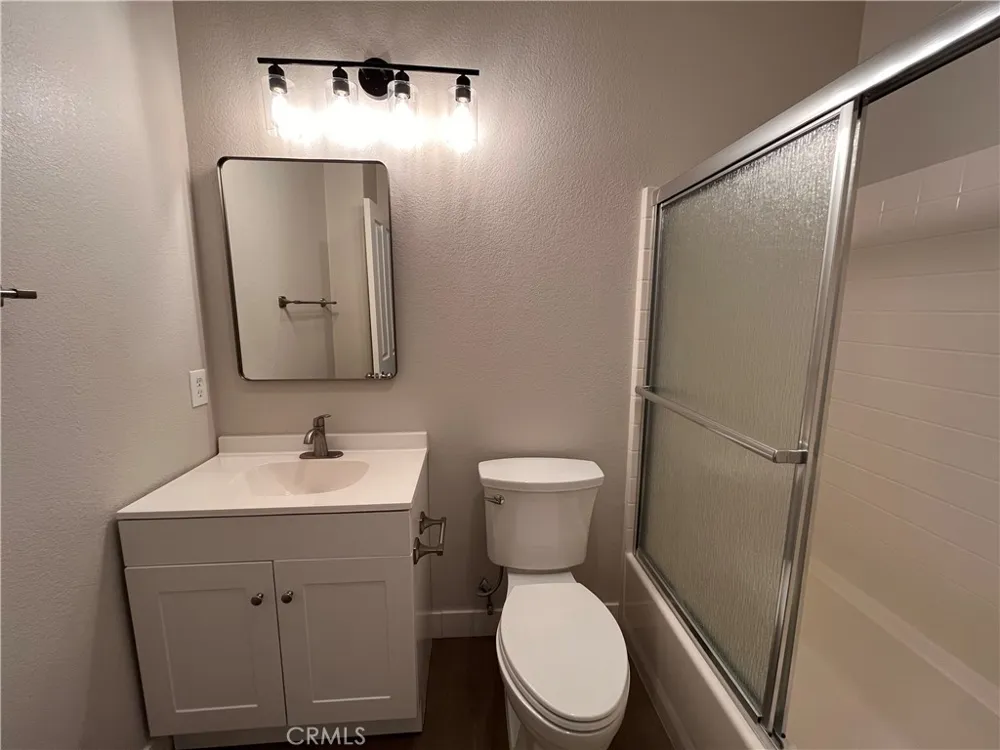 2252 Schlaepfer Fullerton, CA 92833