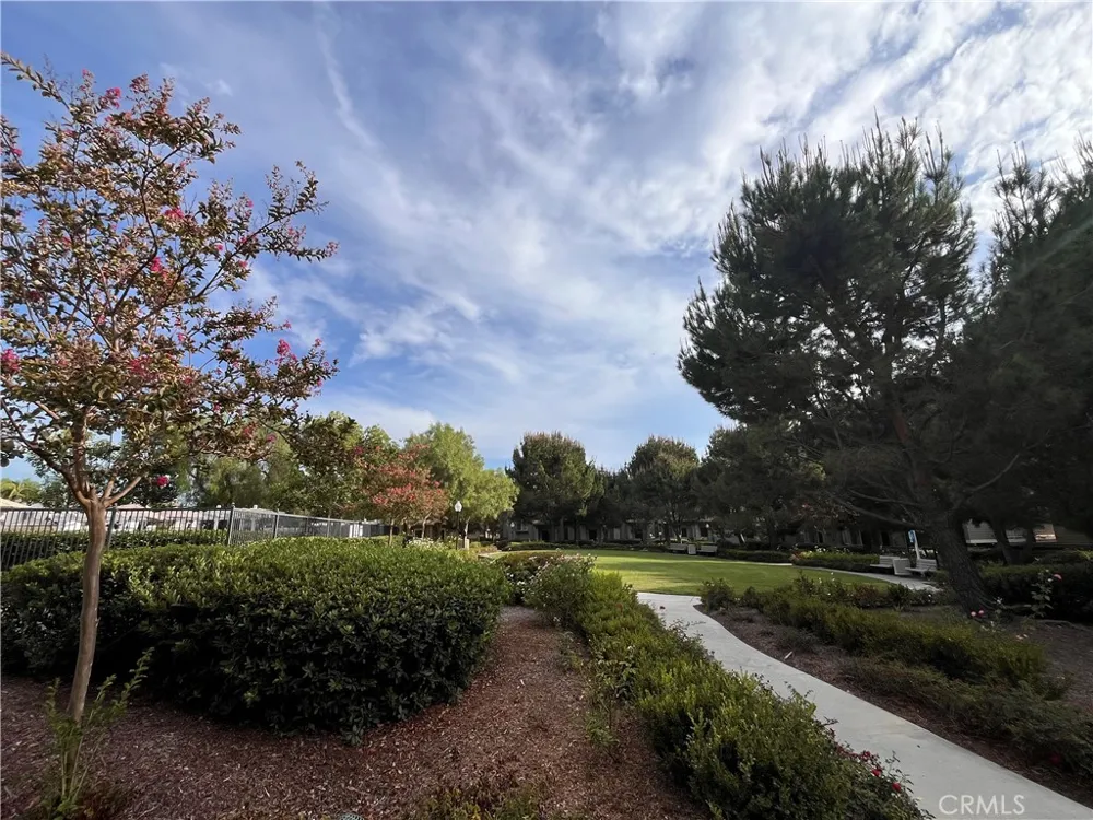 2252 Schlaepfer Fullerton, CA 92833