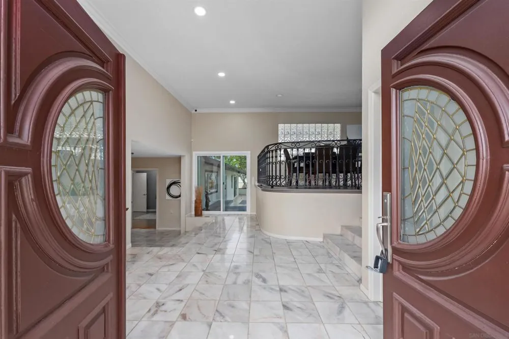 1160 Via Espana La Jolla, CA 92037