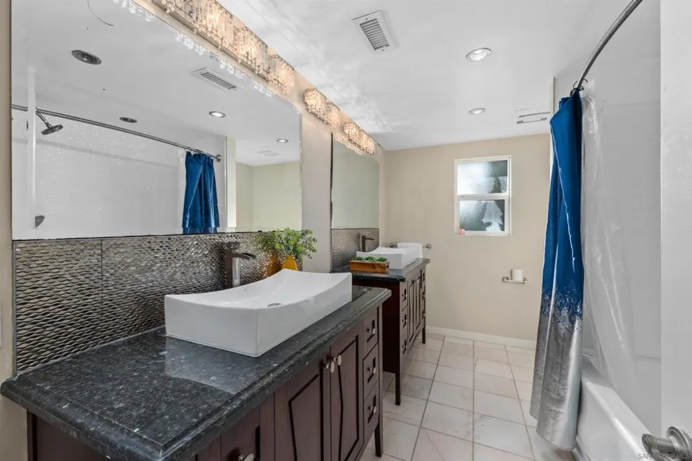 1160 Via Espana La Jolla, CA 92037