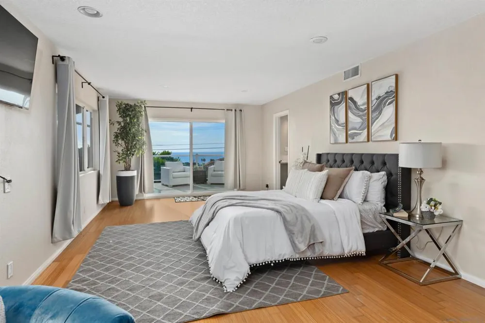 1160 Via Espana La Jolla, CA 92037