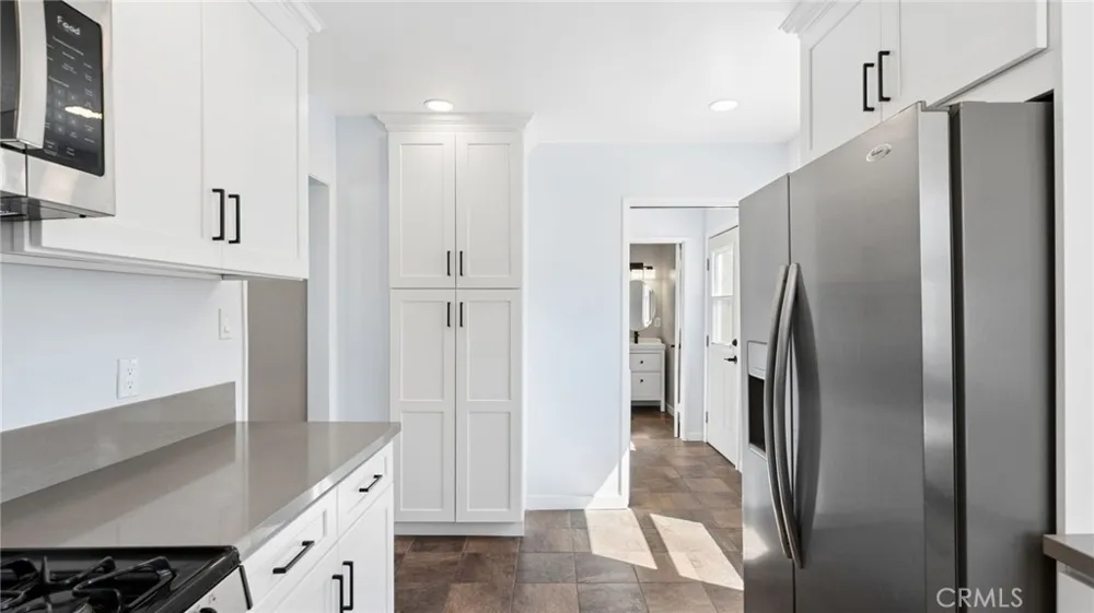 4130 Angela Simi Valley, CA 93063