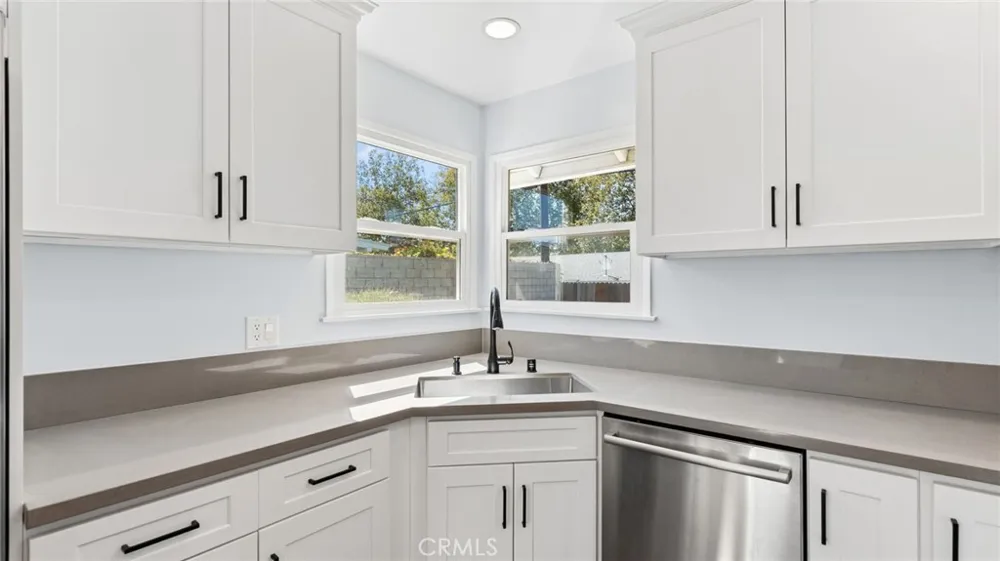 4130 Angela Simi Valley, CA 93063