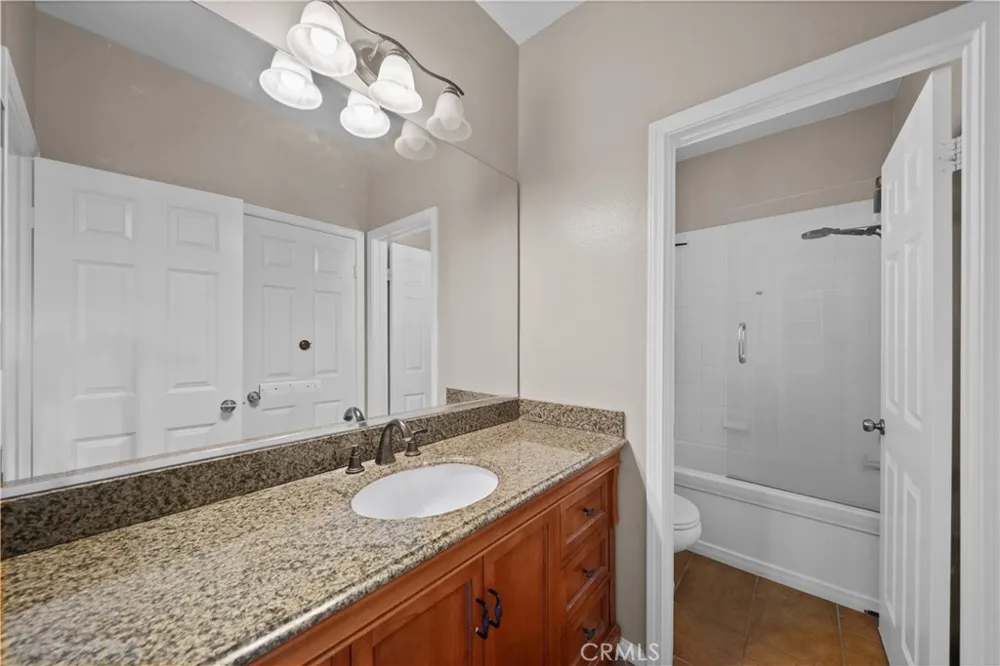 24014 Bridgeport Lane #42 Valencia, CA 91355