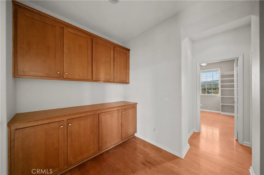 24014 Bridgeport Lane #42 Valencia, CA 91355