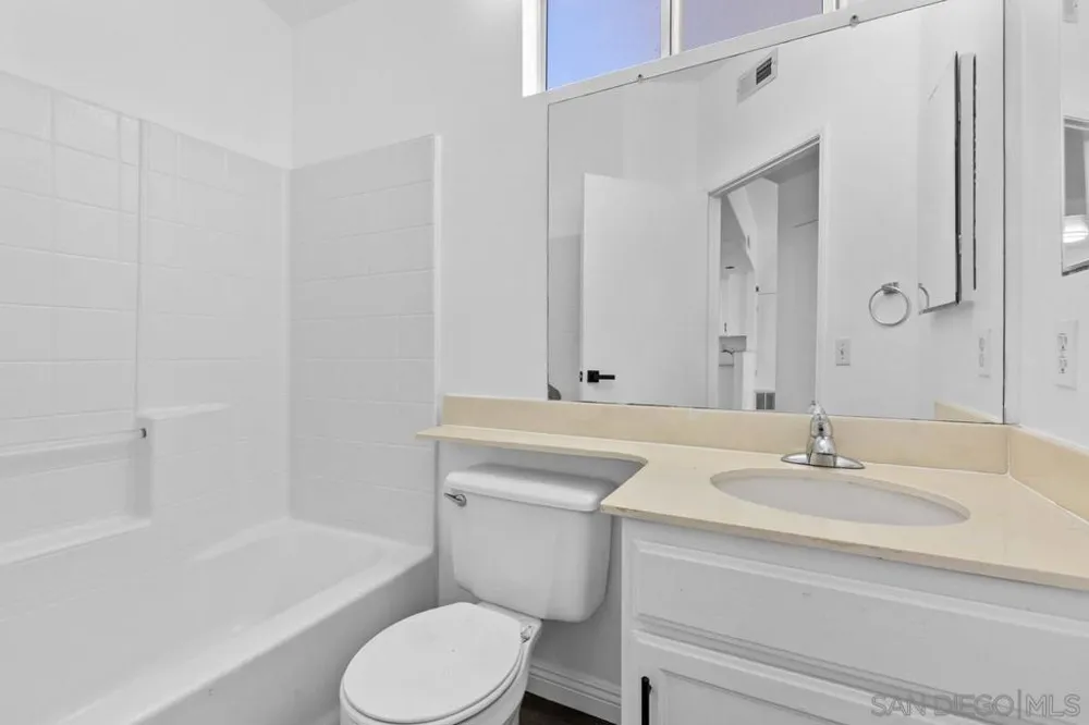 320 Isthmus #27 Oceanside, CA 92058