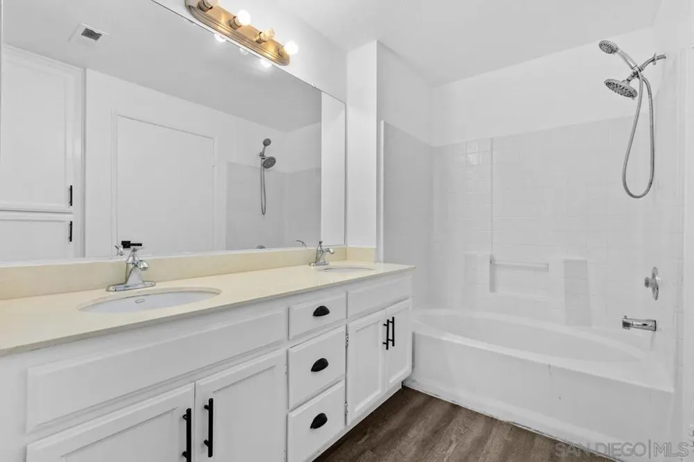 320 Isthmus #27 Oceanside, CA 92058