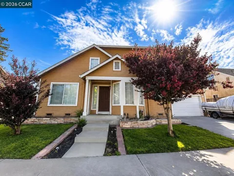 932 Edgewood Cir