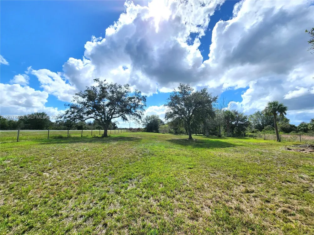 19218 NW 302 st Okeechobee, FL 34972
