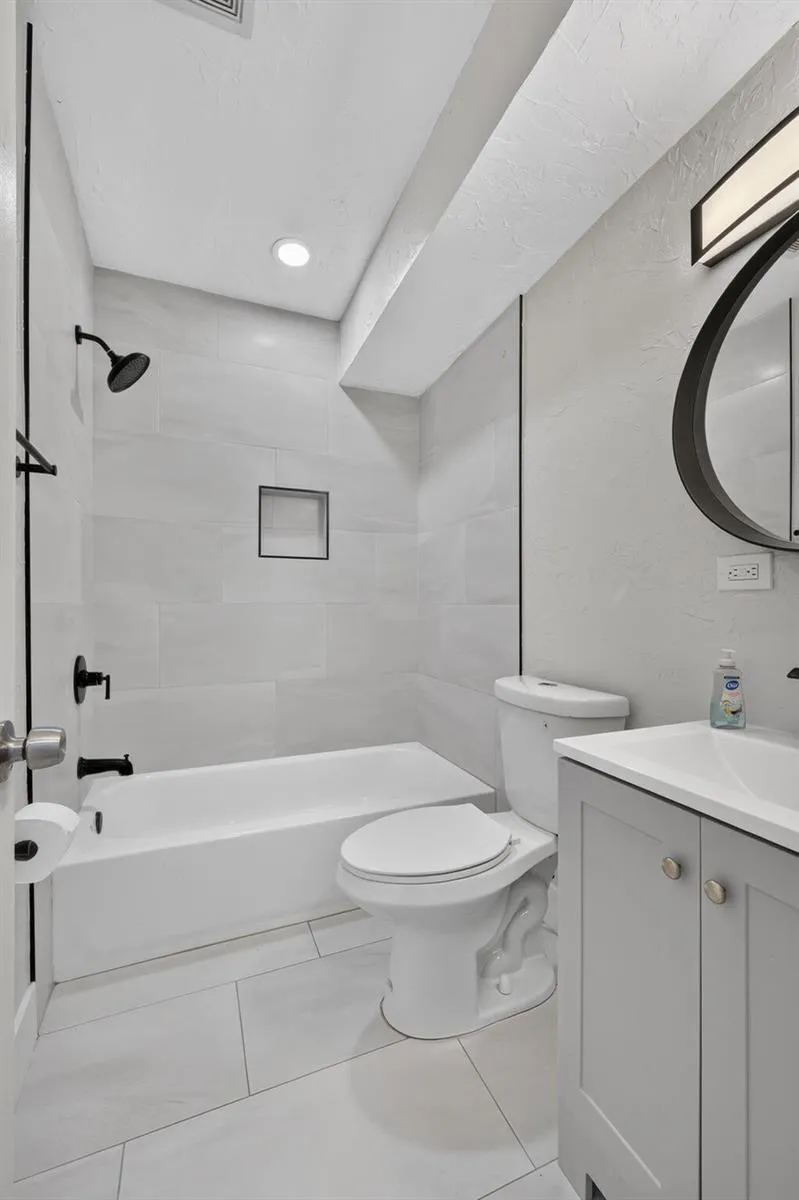 840 Bradley Street West Palm Beach, FL 33405