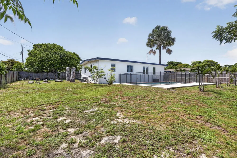 840 Bradley Street West Palm Beach, FL 33405