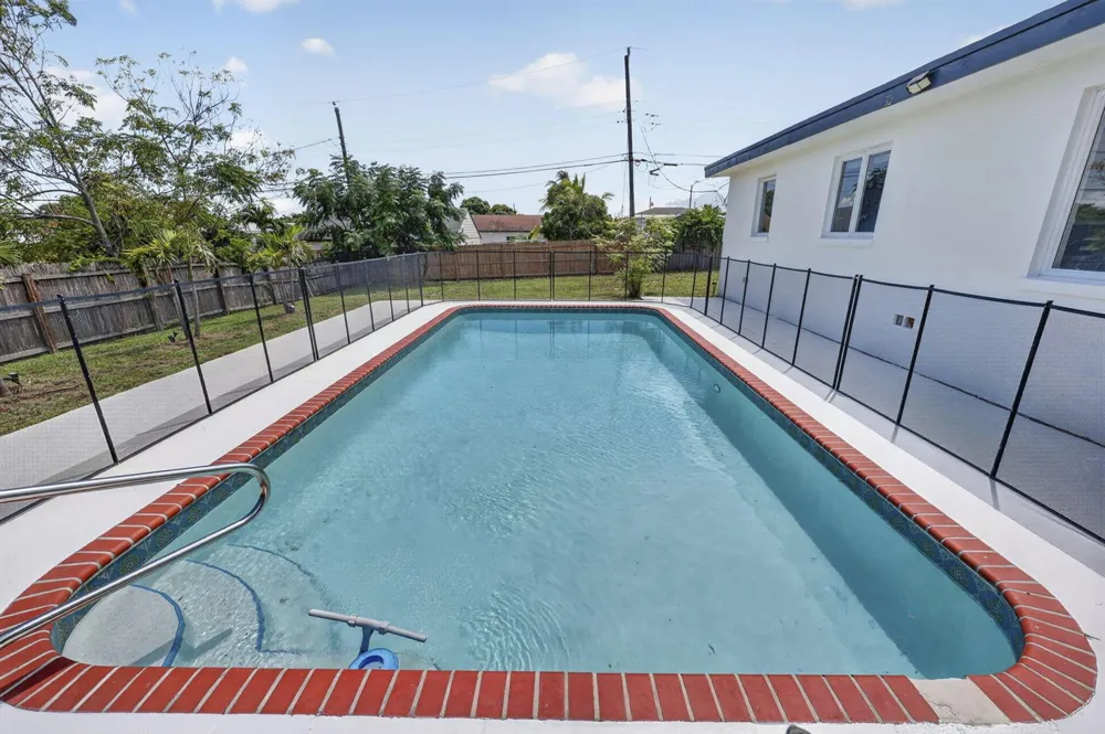 840 Bradley Street West Palm Beach, FL 33405