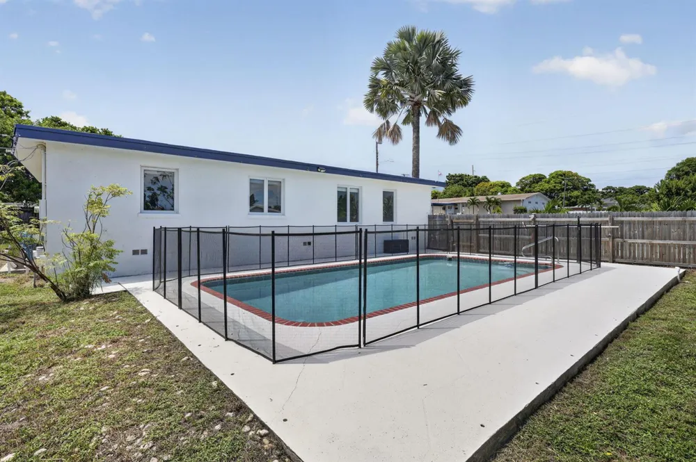 840 Bradley Street West Palm Beach, FL 33405