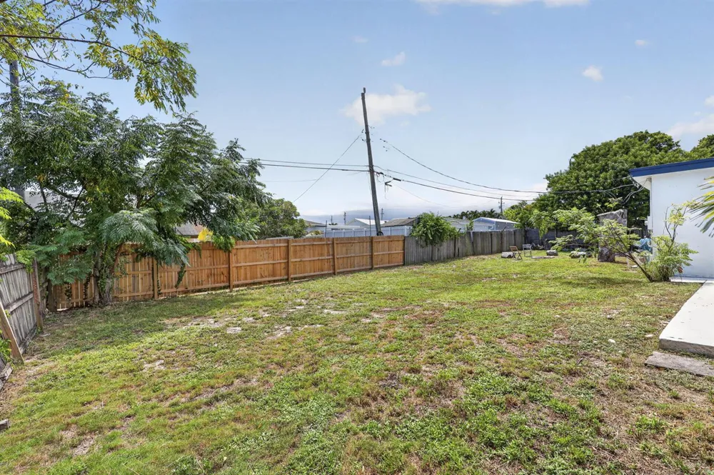 840 Bradley Street West Palm Beach, FL 33405
