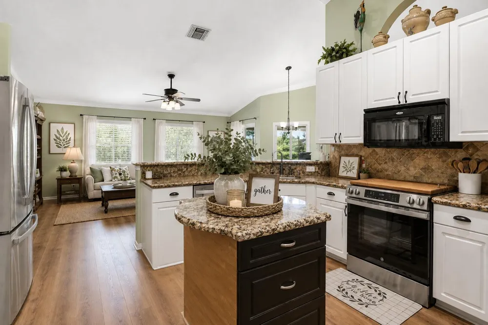 17037 92nd Lane Loxahatchee, FL 33470