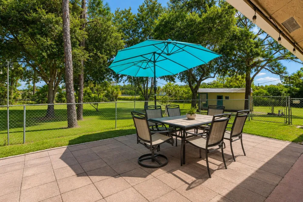 17037 92nd Lane Loxahatchee, FL 33470