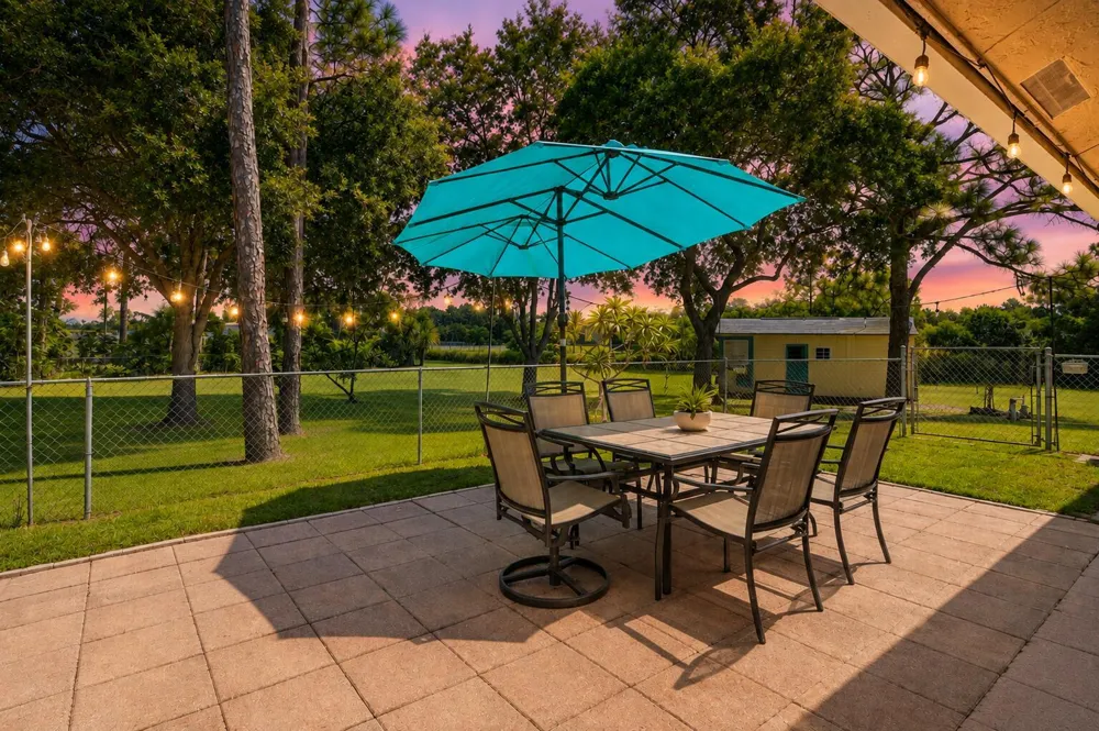 17037 92nd Lane Loxahatchee, FL 33470