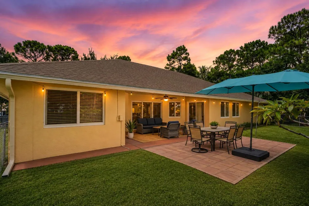 17037 92nd Lane Loxahatchee, FL 33470
