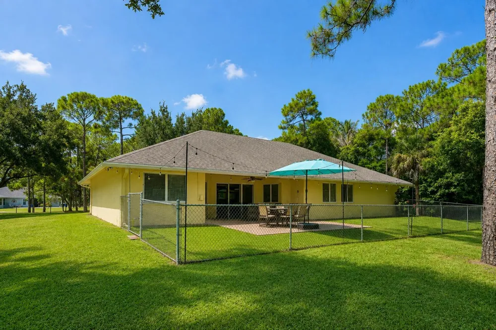 17037 92nd Lane Loxahatchee, FL 33470