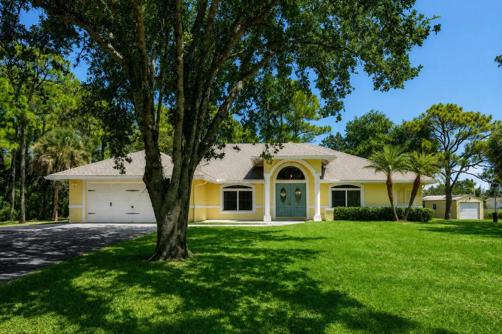 17037 92nd Lane Loxahatchee, FL 33470