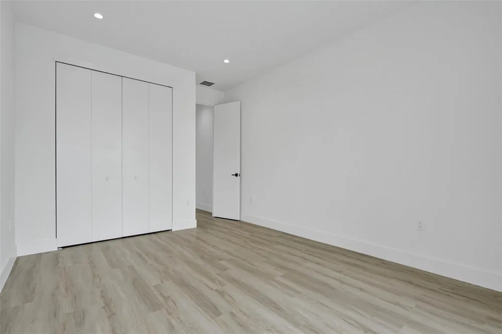 606 SW 7TH AVENUE Fort Lauderdale, FL 33315