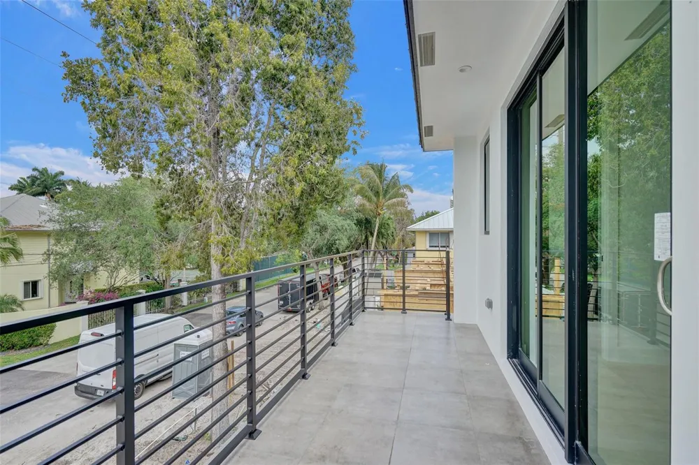 606 SW 7TH AVENUE Fort Lauderdale, FL 33315