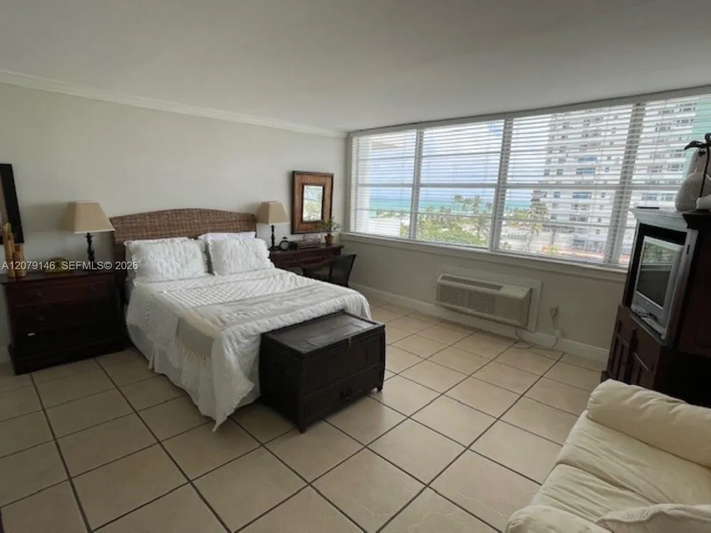 5313 COLLINS AV #710 Miami Beach, FL 33140