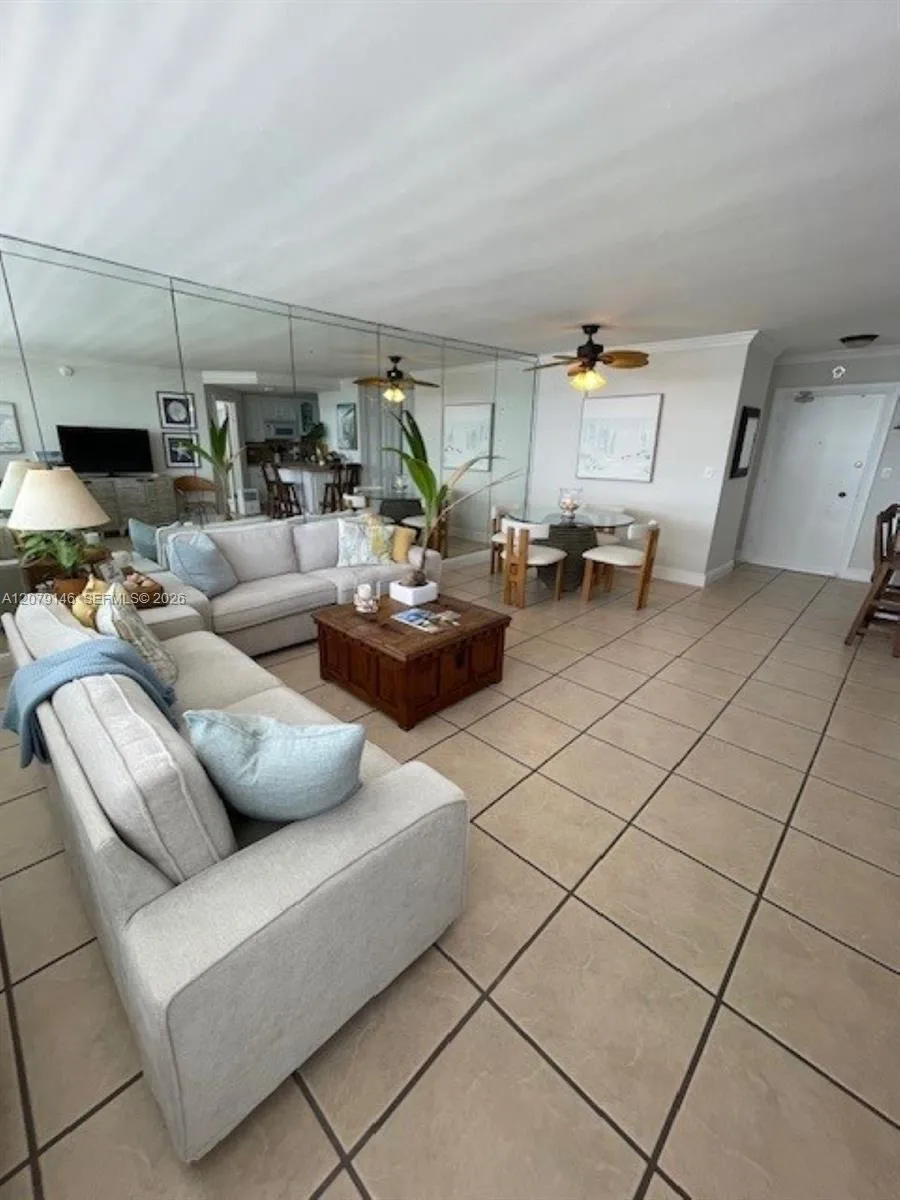 5313 COLLINS AV #710 Miami Beach, FL 33140