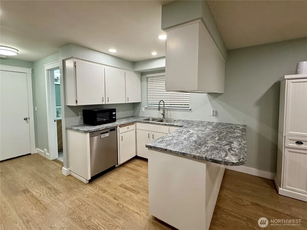 31719 41st Avenue E Eatonville, WA 98328