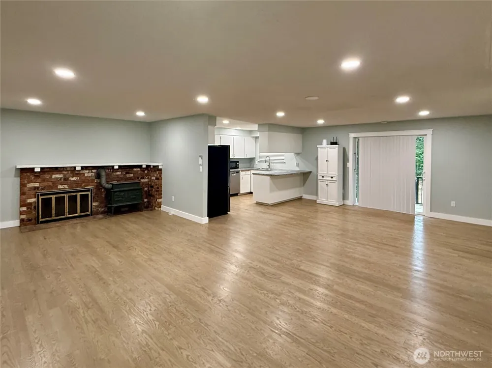 31719 41st Avenue E Eatonville, WA 98328