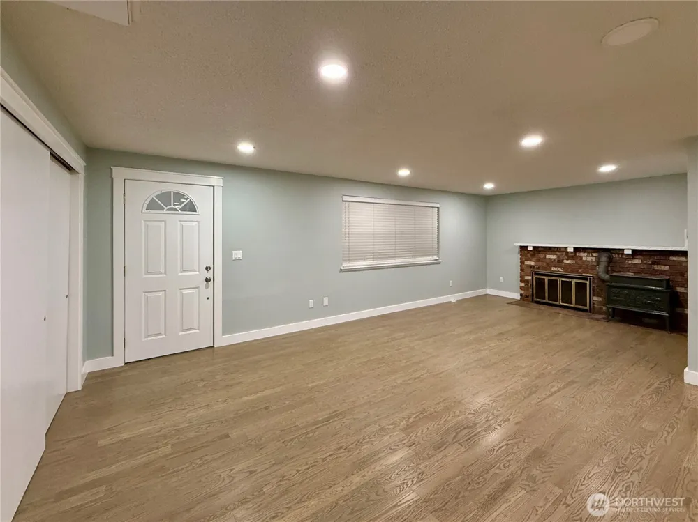 31719 41st Avenue E Eatonville, WA 98328