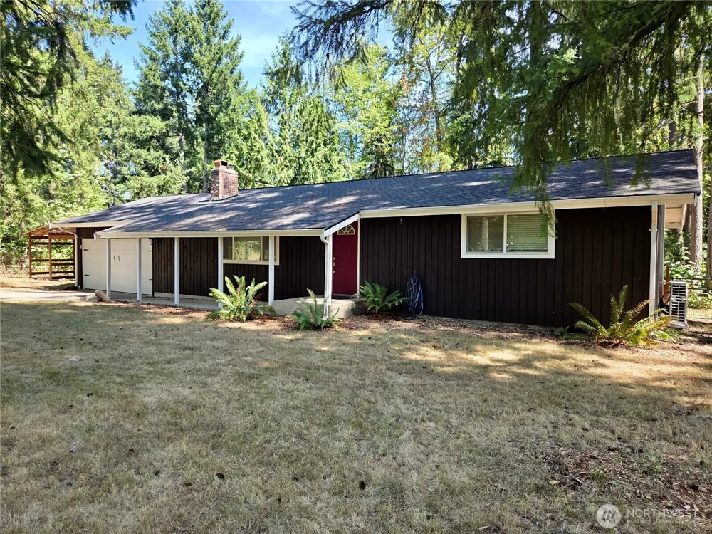 31719 41st Avenue E Eatonville, WA 98328