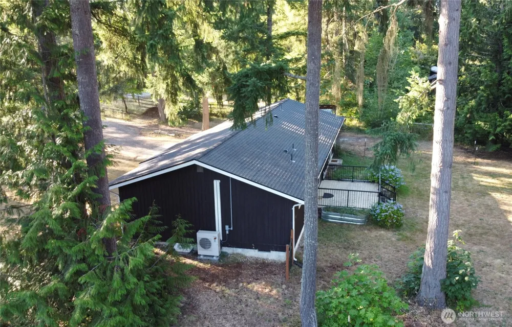 31719 41st Avenue E Eatonville, WA 98328