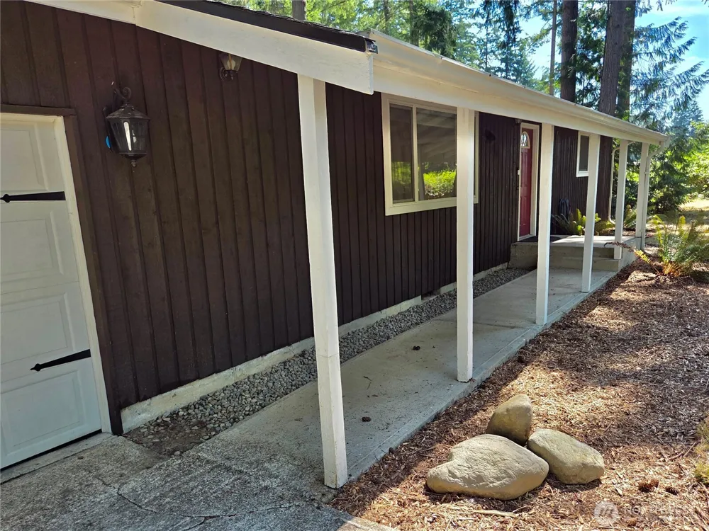 31719 41st Avenue E Eatonville, WA 98328