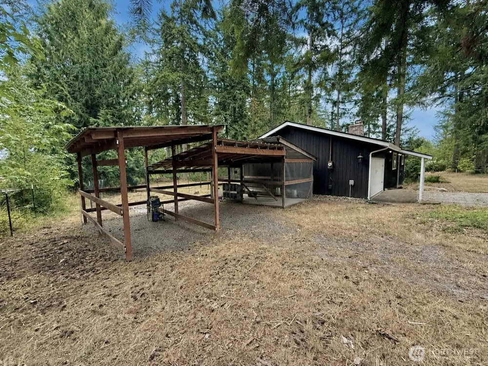31719 41st Avenue E Eatonville, WA 98328