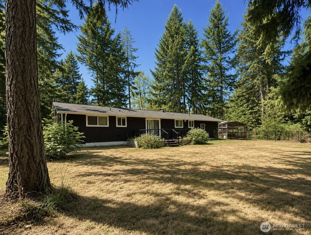 31719 41st Avenue E Eatonville, WA 98328